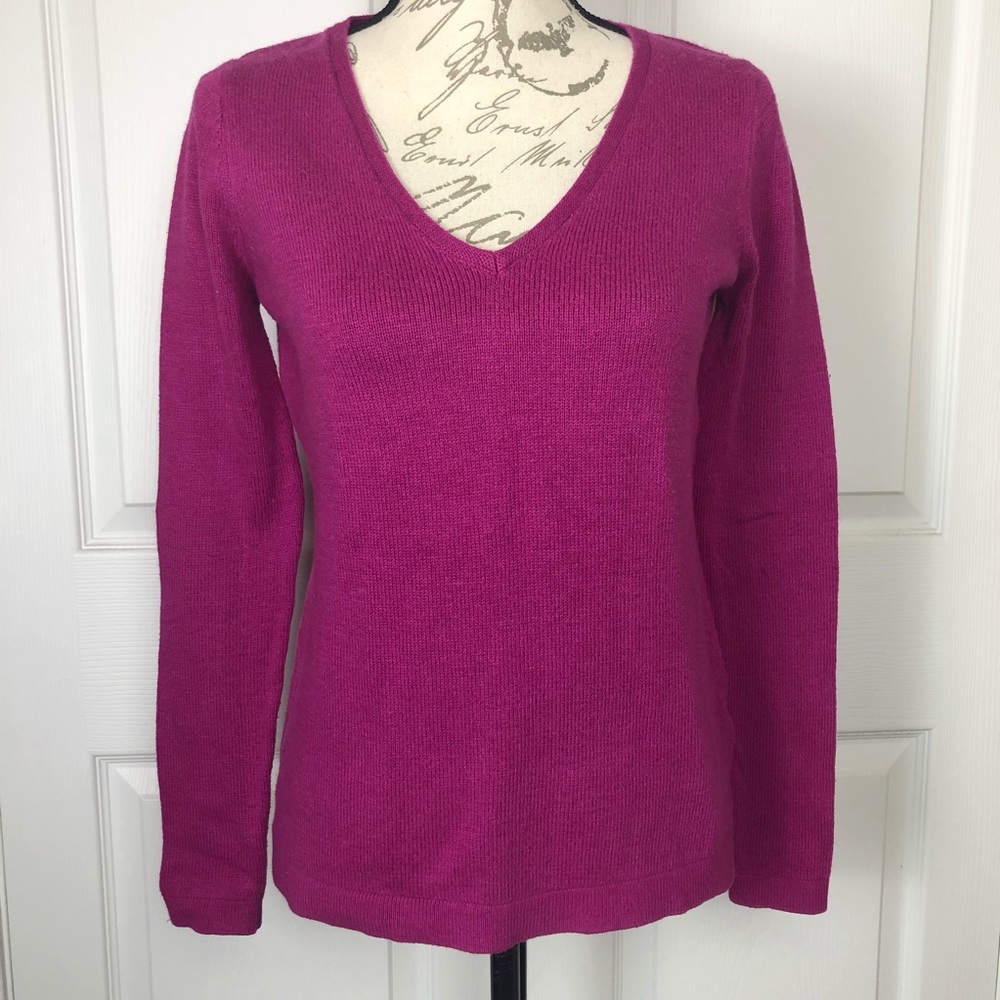 Old Navy Magenta Pink V-neck Sweater